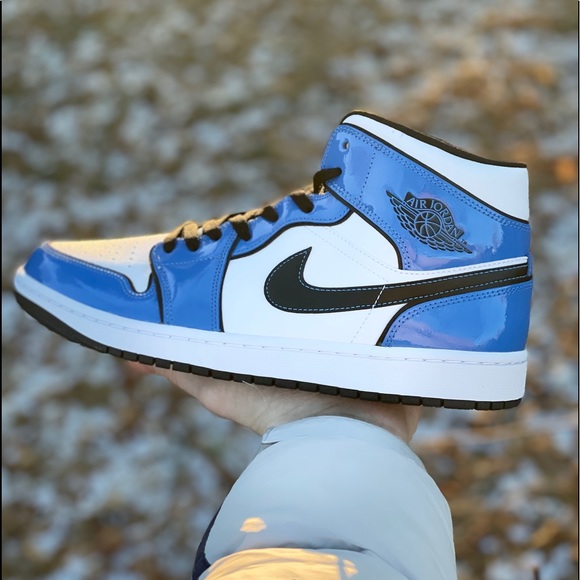 Jordan Other - JORDAN 1 MID SIGNAL BLUE